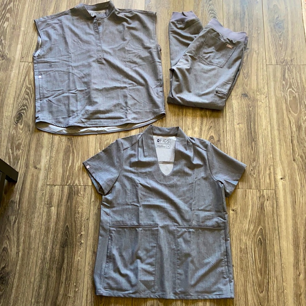 Figs scrub set